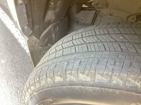 Certified 2024 Toyota Tacoma TRD Sport AWD/4WD image 6