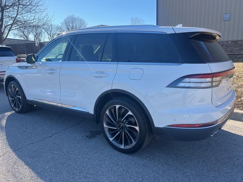Used 2020 Lincoln Aviator Reserve w/ Equipment Group 201A image 7