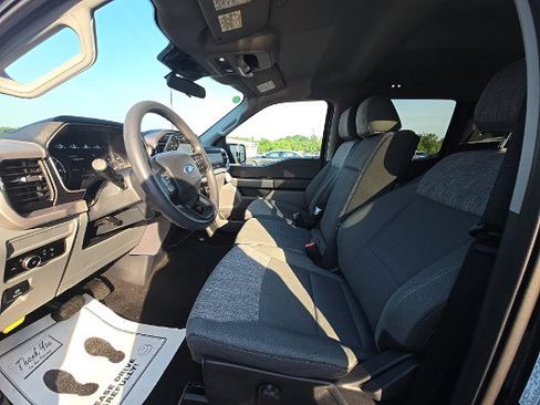 Used 2023 Ford F150 XLT AWD/4WD image 3