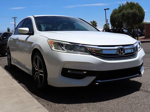 Used 2016 Honda Accord Sport image 18