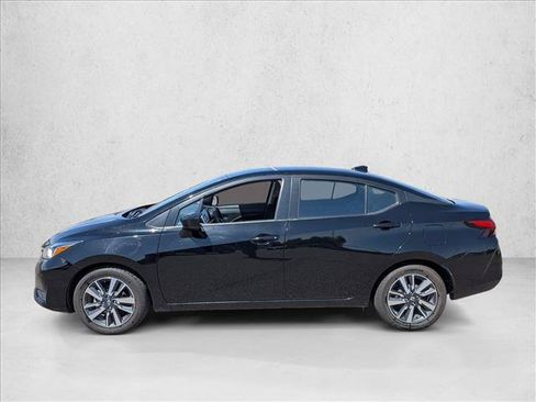 Used 2024 Nissan Versa SV FWD image 8