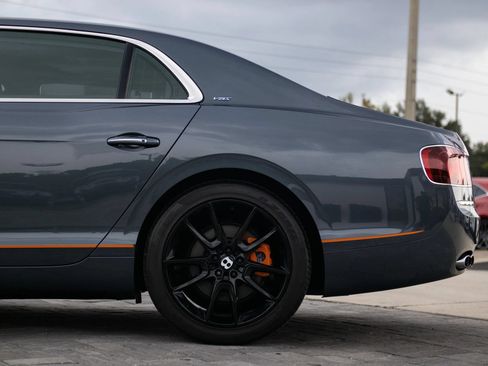 Used 2018 Bentley Flying Spur S V8 AWD/4WD image 11