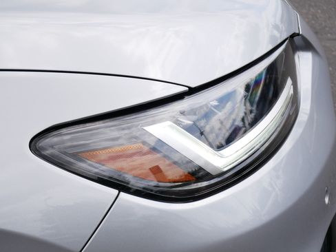 Used 2025 Honda HR-V EX-L image 16