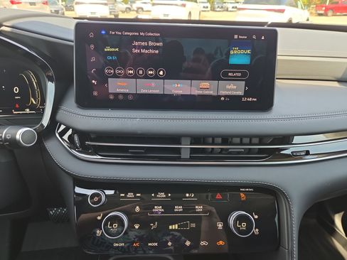 Used 2026 INFINITI QX60 Luxe w/ Cargo Package image 13