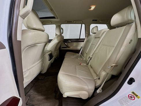 Used 2015 Lexus GX 460 w/ Premium Package AWD/4WD image 17