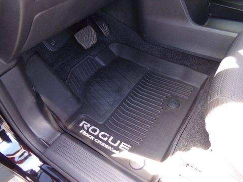 Used 2025 Nissan Rogue SV w/ Rock Creek Premium Package AWD/4WD image 29