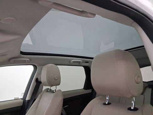 New 2025 Land Rover Discovery Sport S image 29