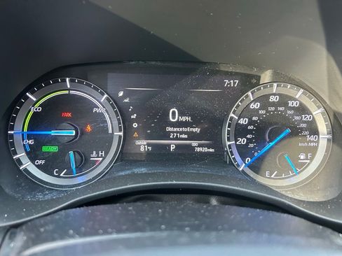 Used 2020 Toyota Highlander XLE FWD image 23