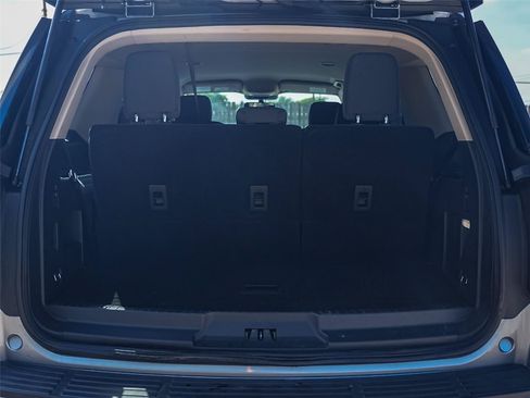 Used 2022 Ford Expedition XLT RWD image 27