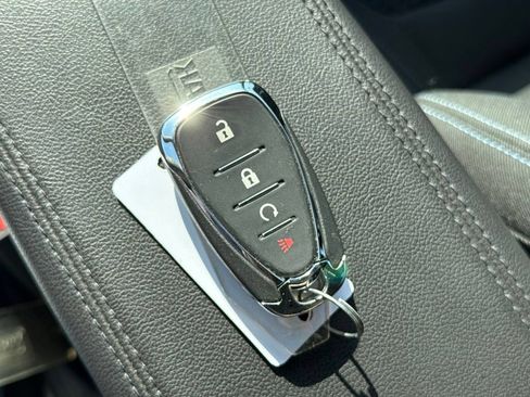 Used 2023 Chevrolet Bolt EUV LT w/ Driver Confidence Package FWD image 38