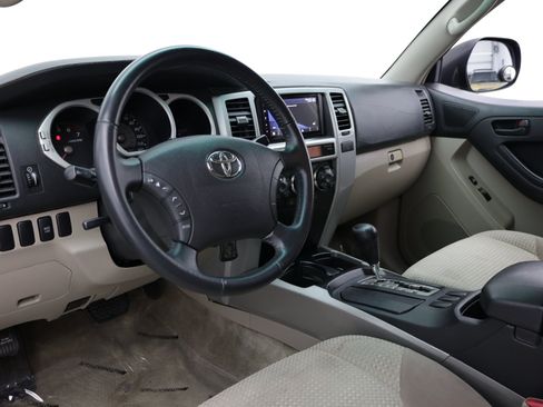 Used 2005 Toyota 4Runner SR5 RWD image 11
