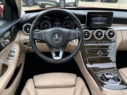 Used 2017 Mercedes-Benz C 300 Sedan image 5