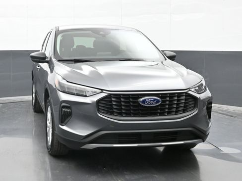 Used 2024 Ford Escape Active image 2