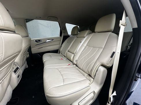 Used 2019 INFINITI QX60 Luxe w/ Essential Package image 20