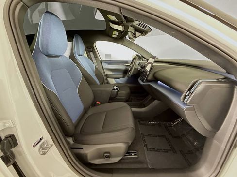 New 2026 Volvo EX30 Plus w/ Protection Package Premier AWD/4WD image 28