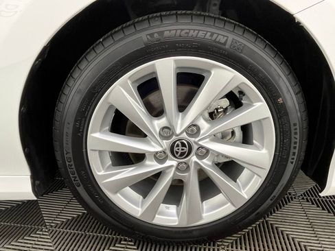 Used 2024 Toyota Camry LE AWD/4WD image 17