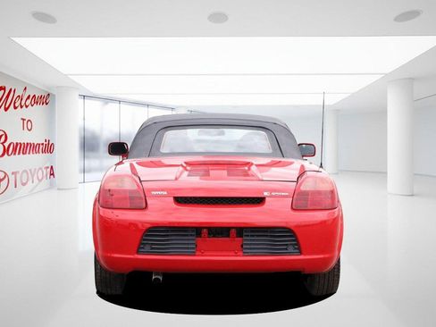 Used 2000 Toyota MR2 image 6