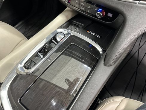 Used 2023 Buick Enclave Essence w/ Experience Buick Package FWD image 21