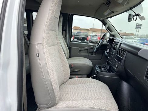 New 2026 Chevrolet Express 3500 LS RWD image 26