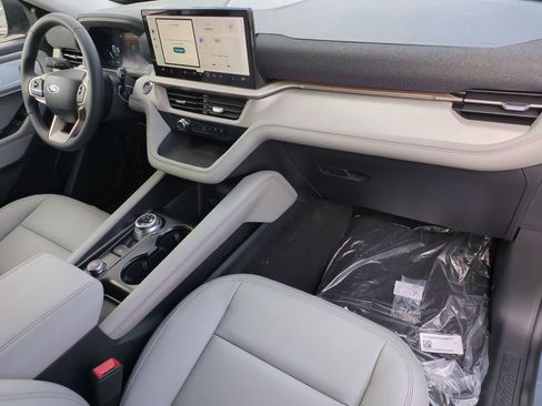 New 2026 Ford Explorer Active image 22