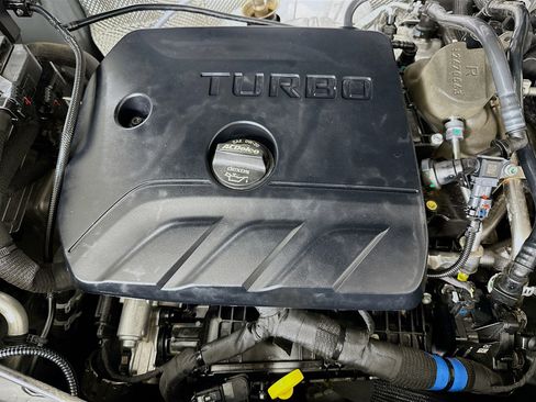 Used 2025 Buick Encore GX Preferred FWD image 32