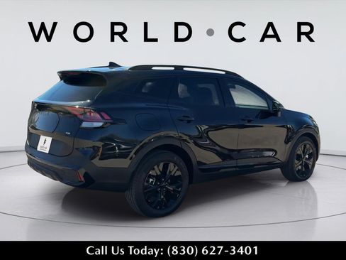 Used 2025 Kia Sportage X-Line AWD/4WD image 3