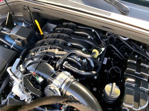 Used 2025 Dodge Durango GT AWD/4WD image 33