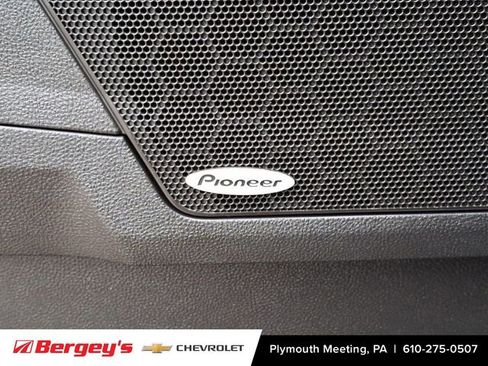 Used 2017 Chevrolet Equinox LT image 27