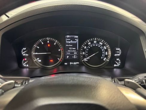 Used 2019 Lexus LX 570 4WD w/ Luxury Package image 7