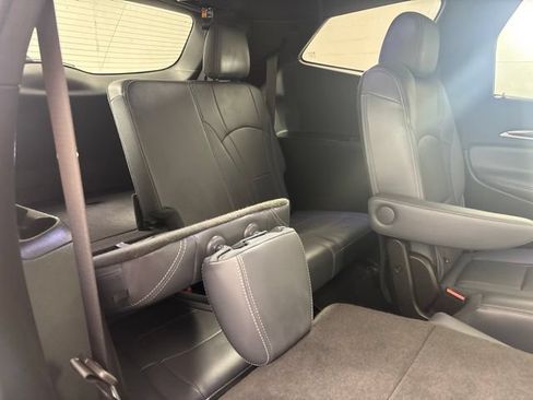 Used 2023 Buick Enclave Essence w/ Experience Buick Package AWD/4WD image 33