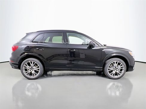Used 2025 Audi Q3 2.0T Premium Plus image 8