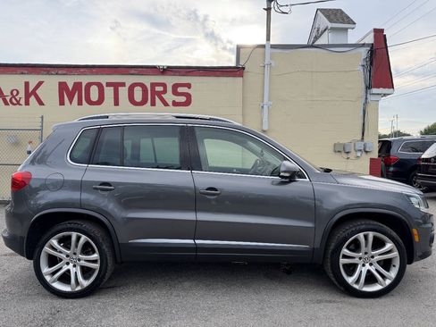 Used 2013 Volkswagen Tiguan SE FWD image 9