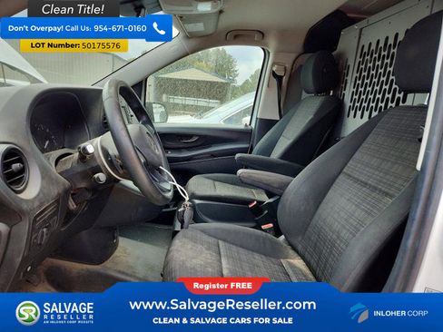 Used 2019 Mercedes-Benz Metris image 9