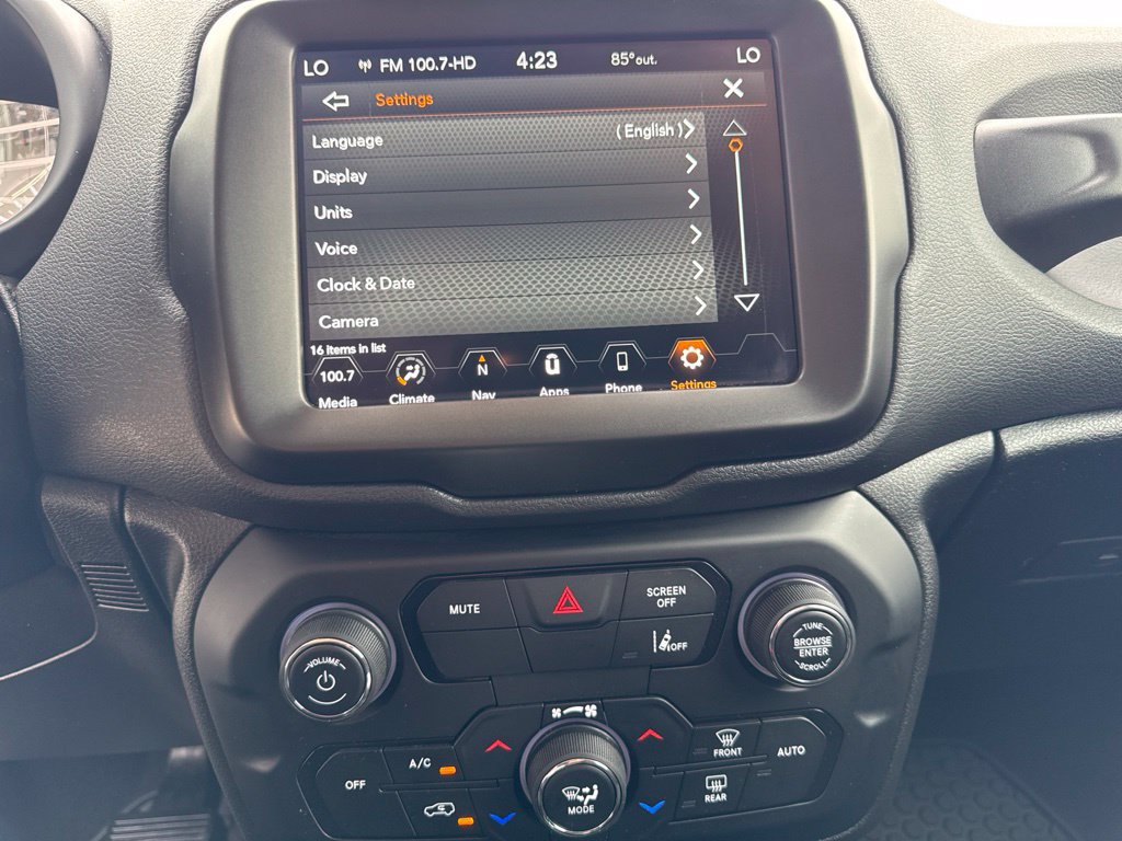 Used 2023 Jeep Renegade Altitude AWD/4WD image 33