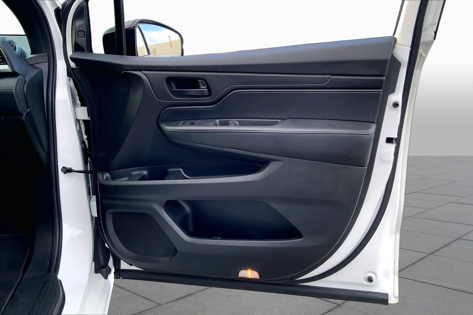 Used 2025 Honda Odyssey Sport-L image 23