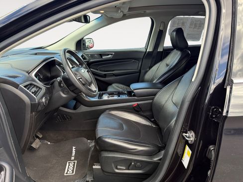 Certified 2020 Ford Edge Titanium w/ Equipment Group 301A FWD image 10
