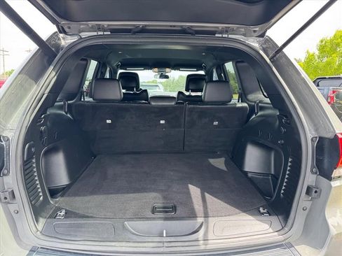 Used 2021 Jeep Grand Cherokee Laredo X RWD image 10