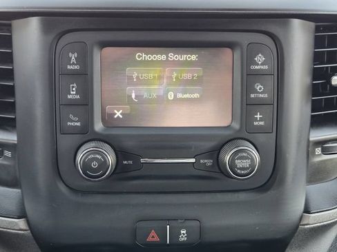 Used 2024 RAM 5500 Tradesman w/ Chrome Appearance Group AWD/4WD image 21