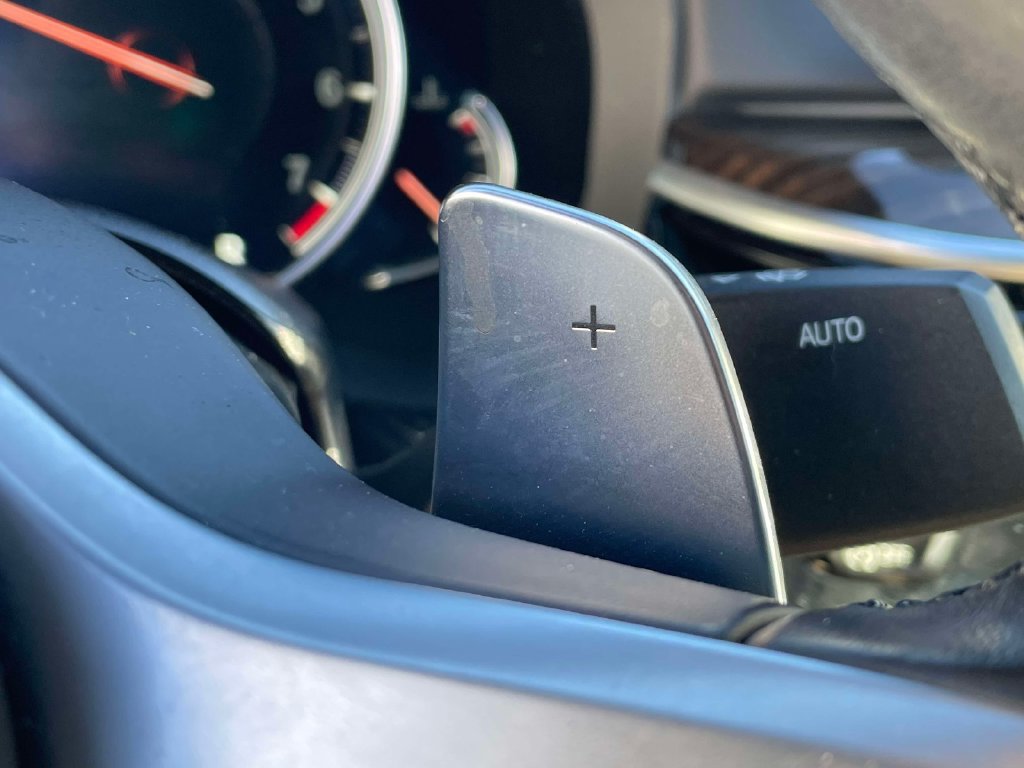 Used 2018 BMW M550i xDrive AWD/4WD image 32