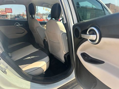 Used 2016 FIAT 500X Lounge image 16