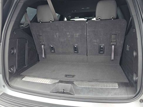 Used 2025 Chevrolet Tahoe Z71 AWD/4WD image 10