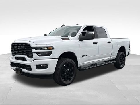 Used 2025 RAM 2500 Big Horn AWD/4WD image 5