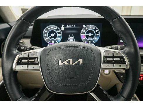Used 2023 Kia Telluride SX Prestige image 12
