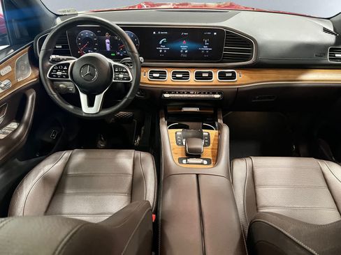 Used 2022 Mercedes-Benz GLS 450 4MATIC image 10