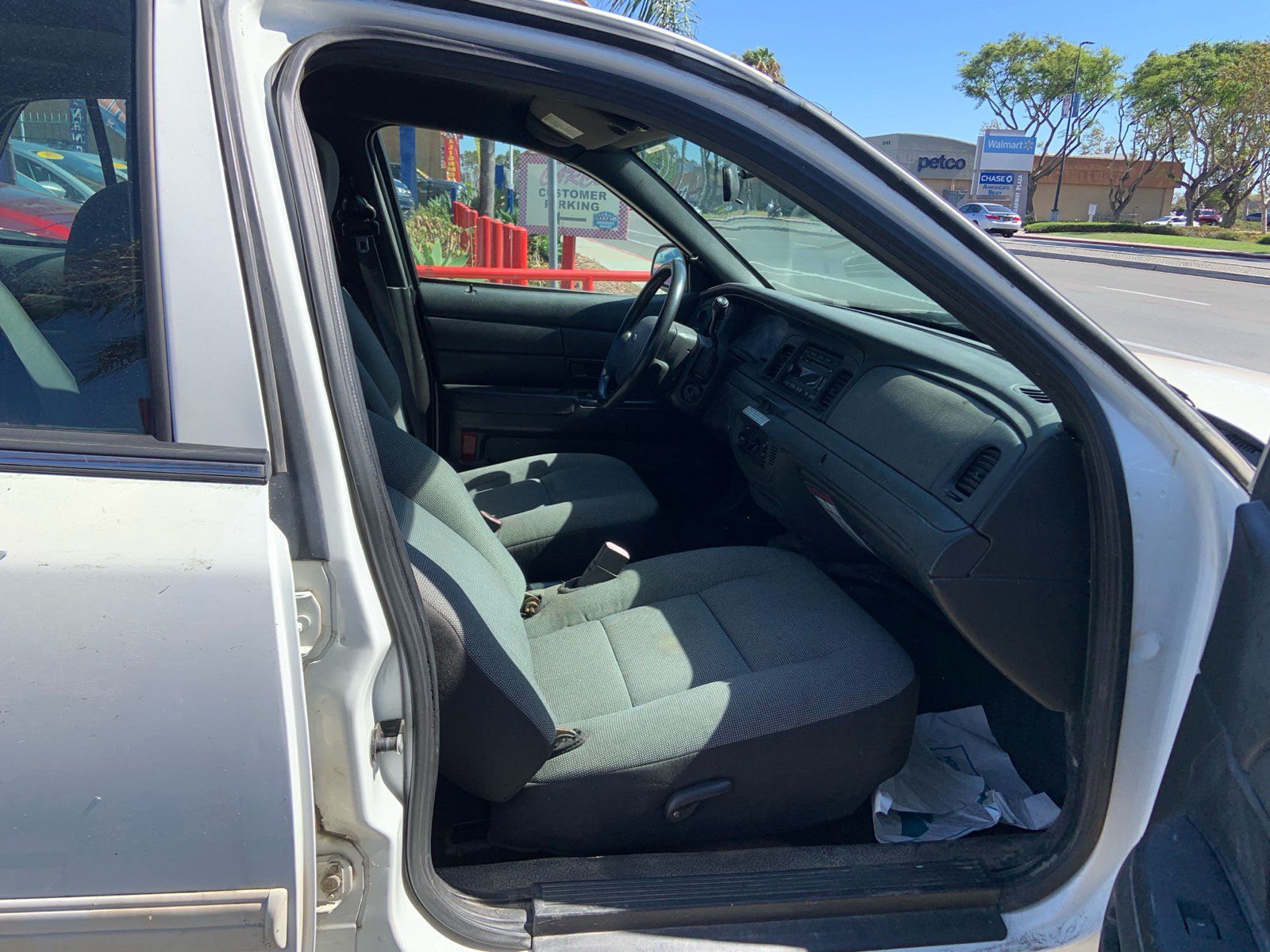 Used 2011 Ford Crown Victoria Police Interceptor RWD image 5