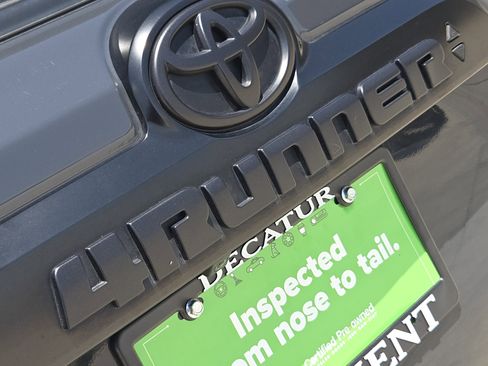Used 2024 Toyota 4Runner TRD Off-Road AWD/4WD image 11