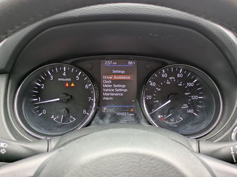 Used 2019 Nissan Rogue SV image 23