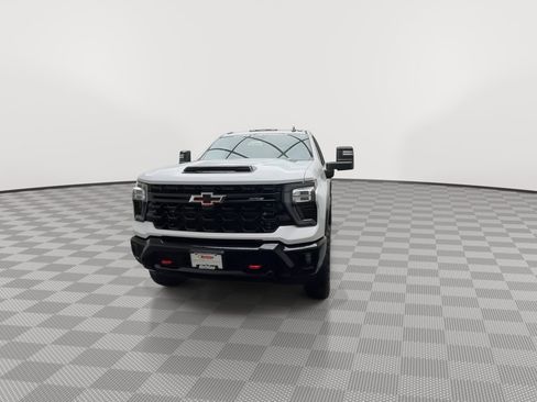 Certified 2024 Chevrolet Silverado 2500 ZR2 w/ Technology Package image 43