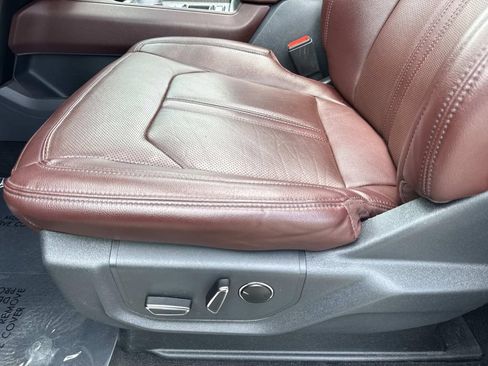 Used 2024 Ford Expedition Limited RWD image 29