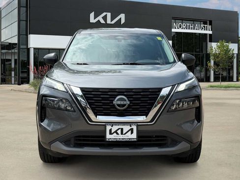 Used 2023 Nissan Rogue S AWD/4WD image 3